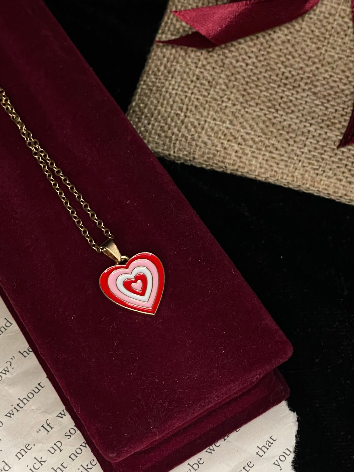 Retro Heart Pendant (Red&White)