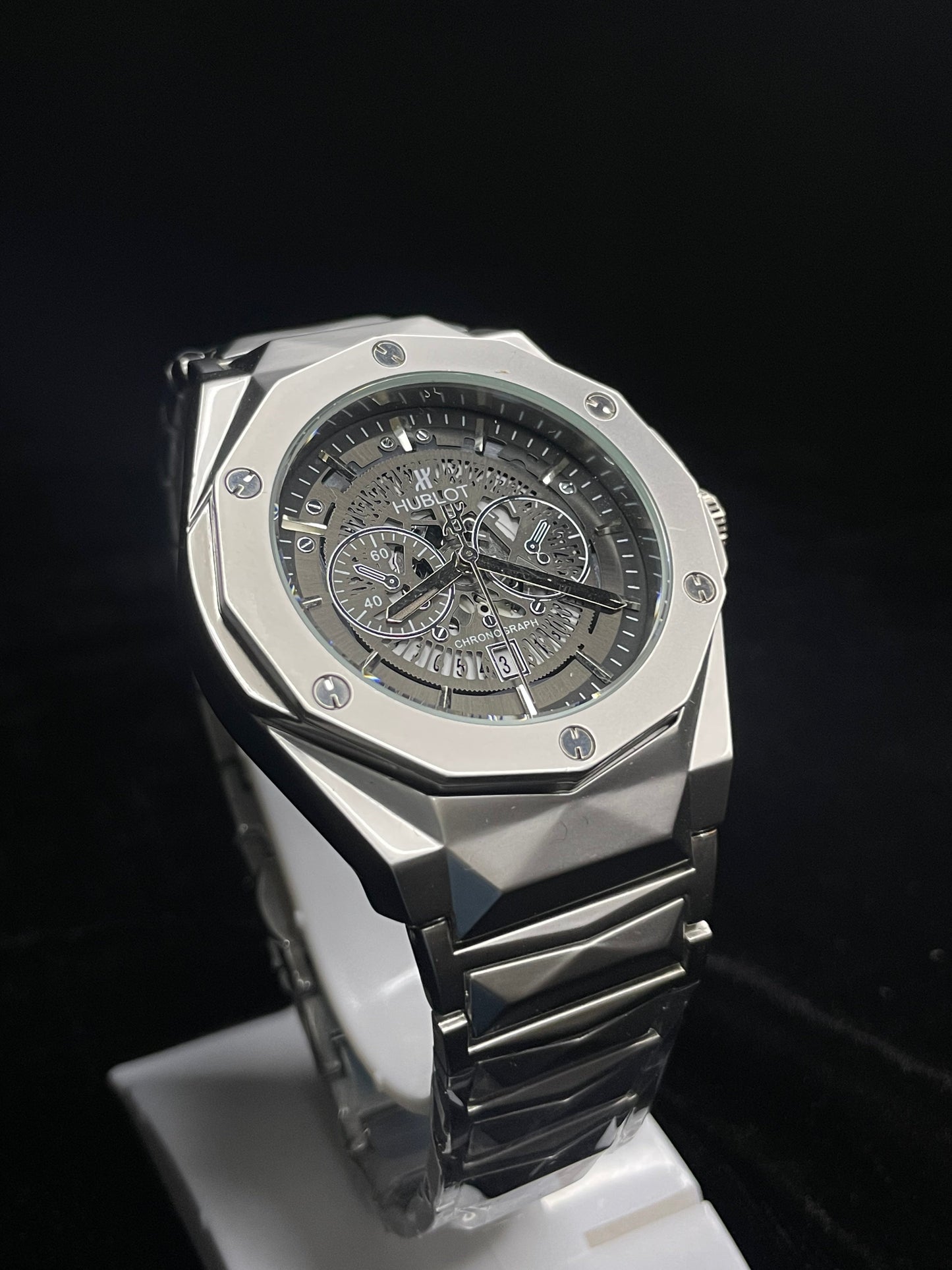 Hublot Skeleton Chronograph – Titanium Bracelet
