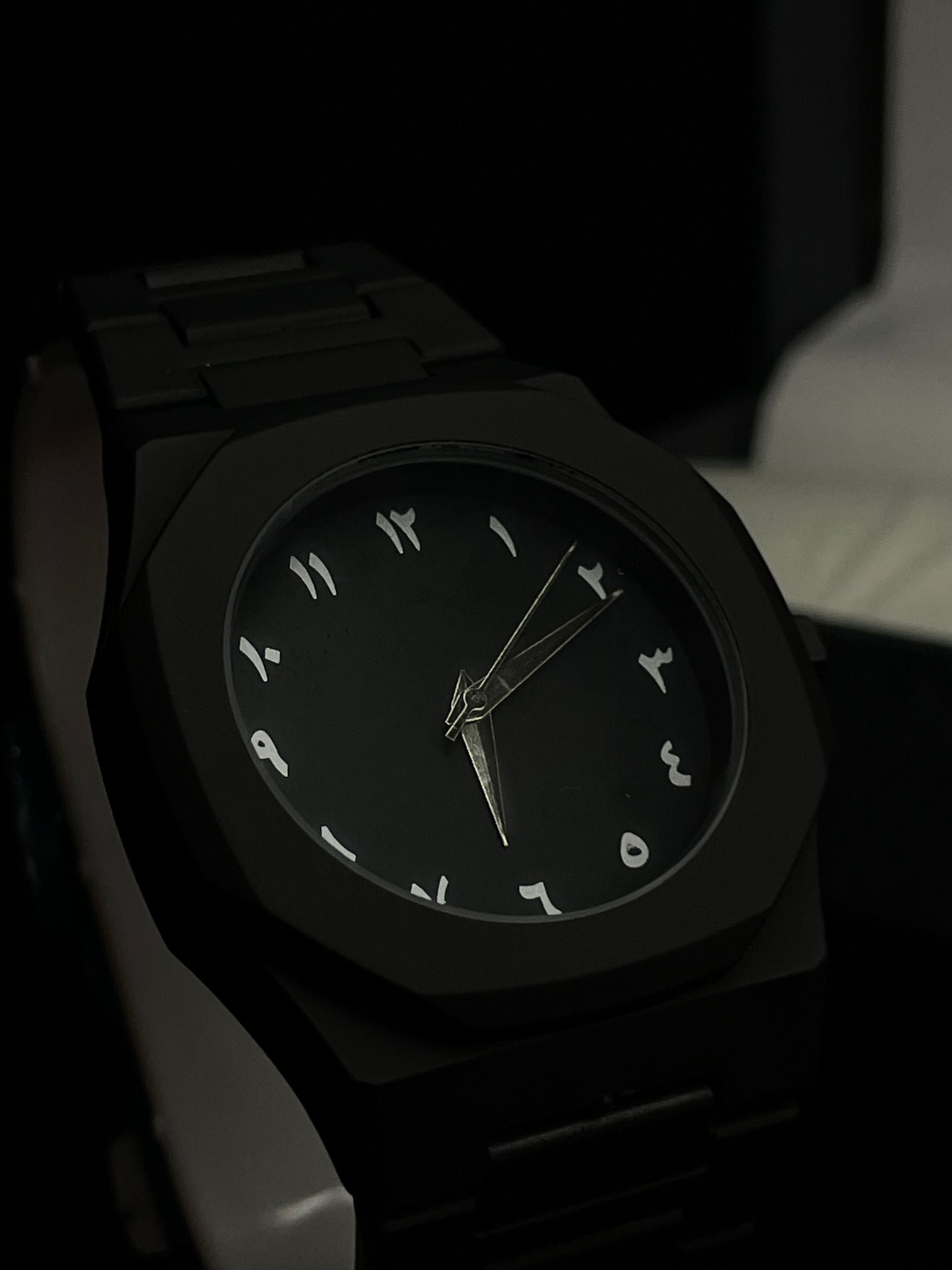 Black AURA (Fiber Light-Weight)
