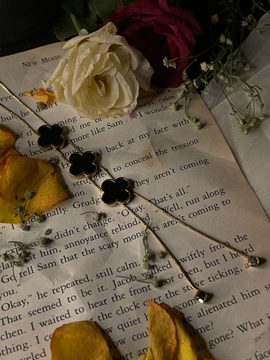Midnight Luck (The black color + the luck of the clover) Pendant