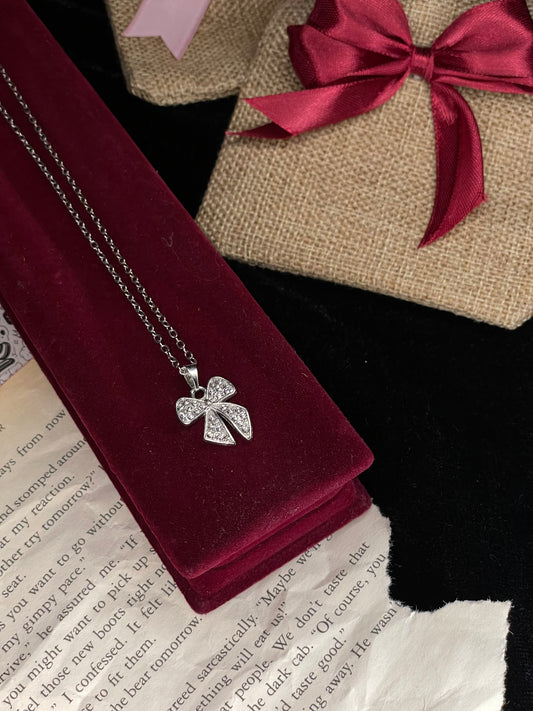 Crystal Bow Necklace (silver)