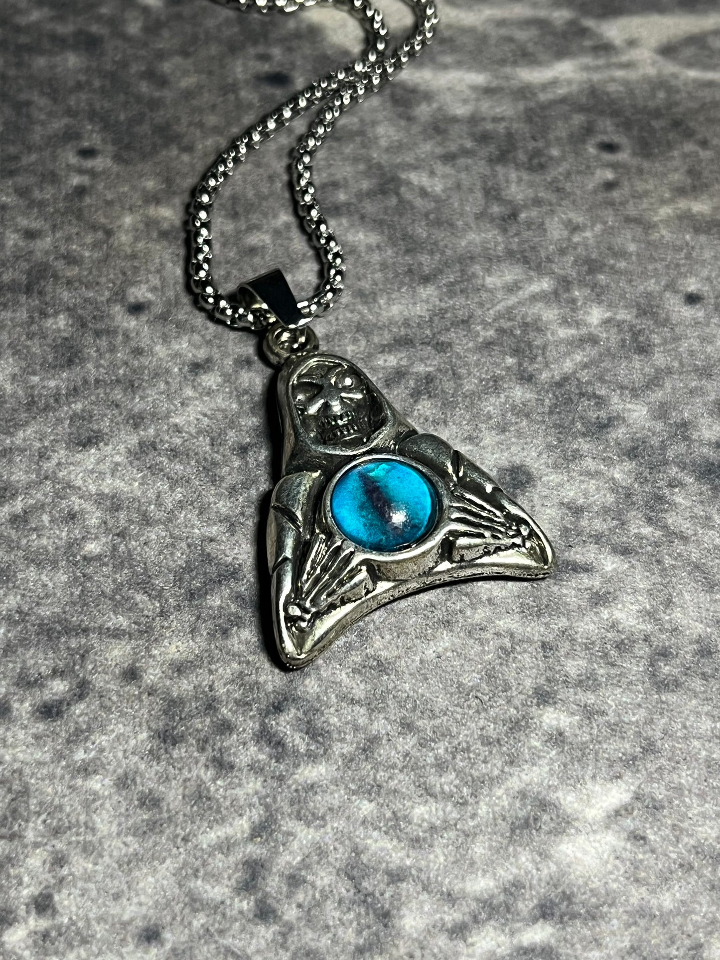 Guardian of the Abyss – Reaper’s Eye Pendant